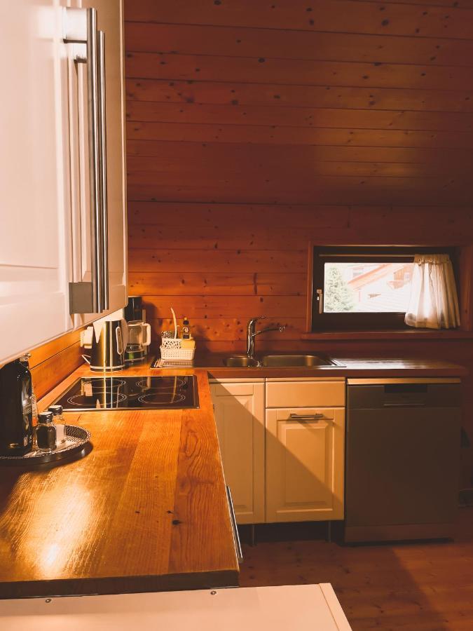 Naturnahes Familienchalet Mit Garten - Wifi - Netflix - Nur 15 Minuten Vom Chiemsee Und 35 Minuten Von Muenchen Entfernt Vogtareuth 外观 照片