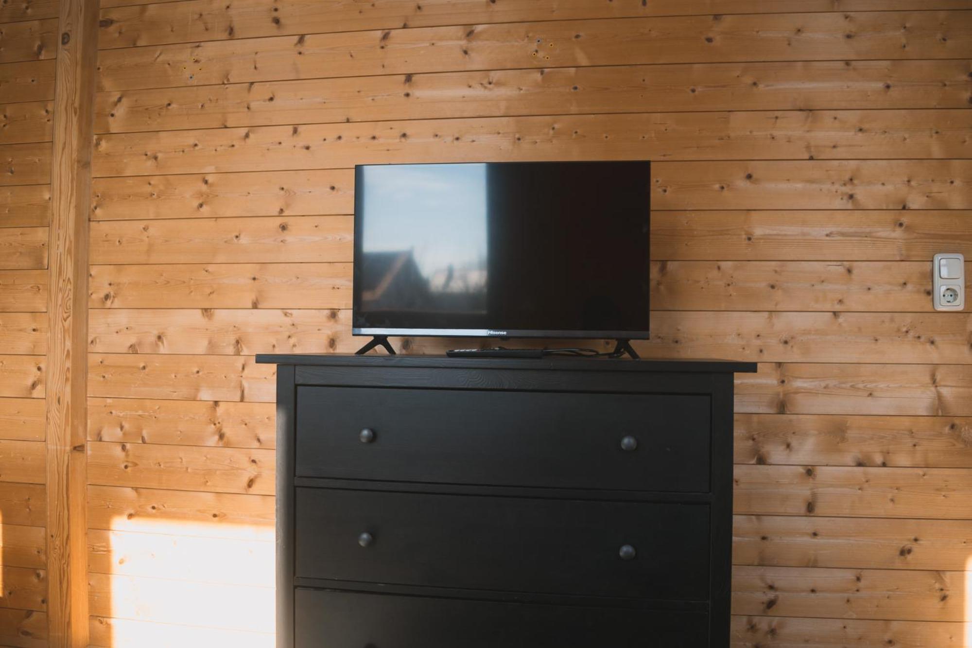 Naturnahes Familienchalet Mit Garten - Wifi - Netflix - Nur 15 Minuten Vom Chiemsee Und 35 Minuten Von Muenchen Entfernt Vogtareuth 外观 照片
